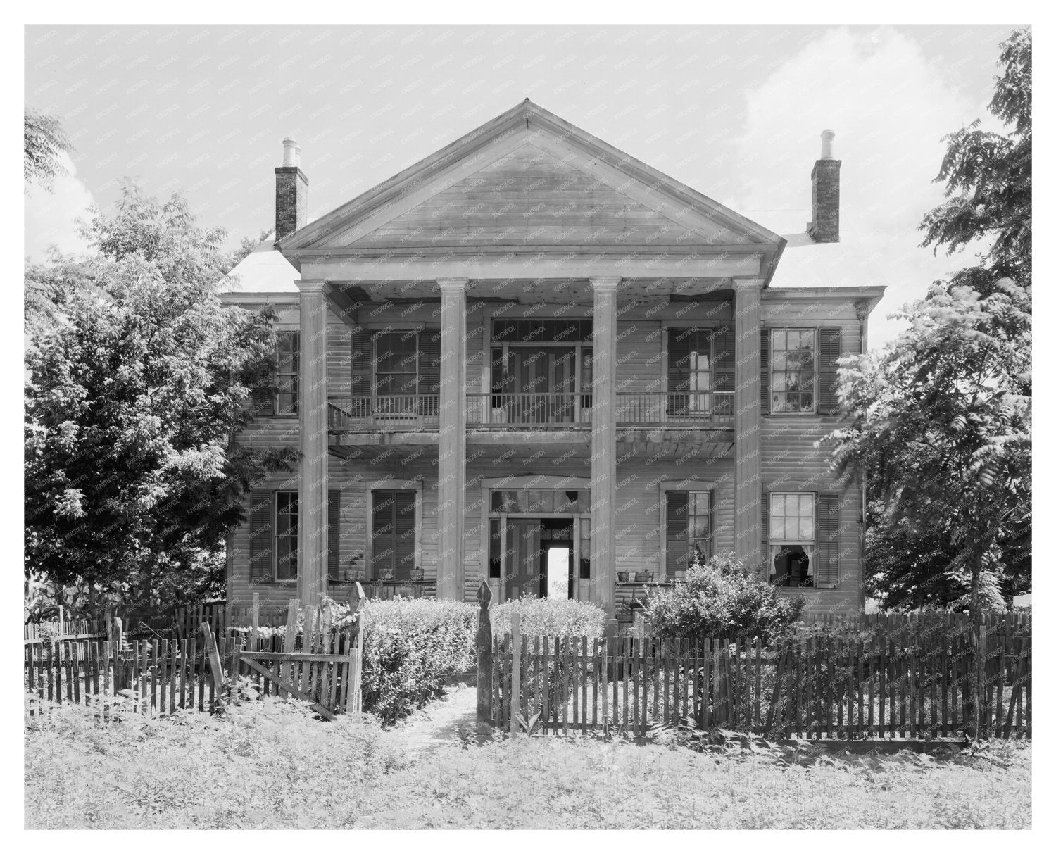 Perdue Hill Residence, Monroe County, AL - 20th Century Phot