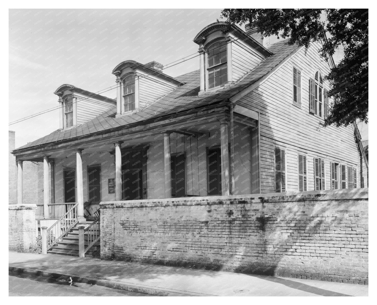 Historic 1835 Cottage in Mobile, Alabama
