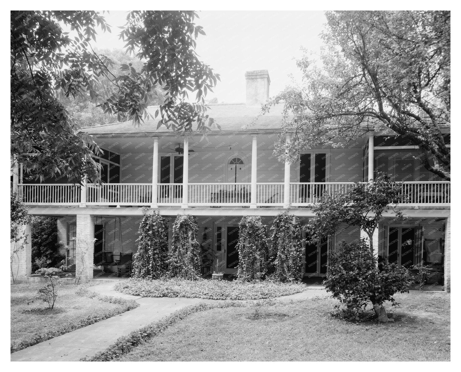 Historic Raised Cottage in Mobile, Alabama, 1831
