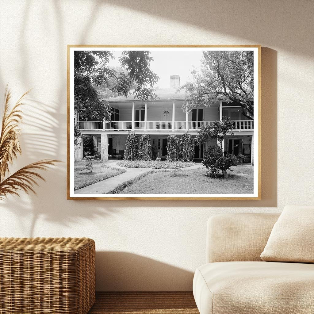 Historic Raised Cottage in Mobile, Alabama, 1831