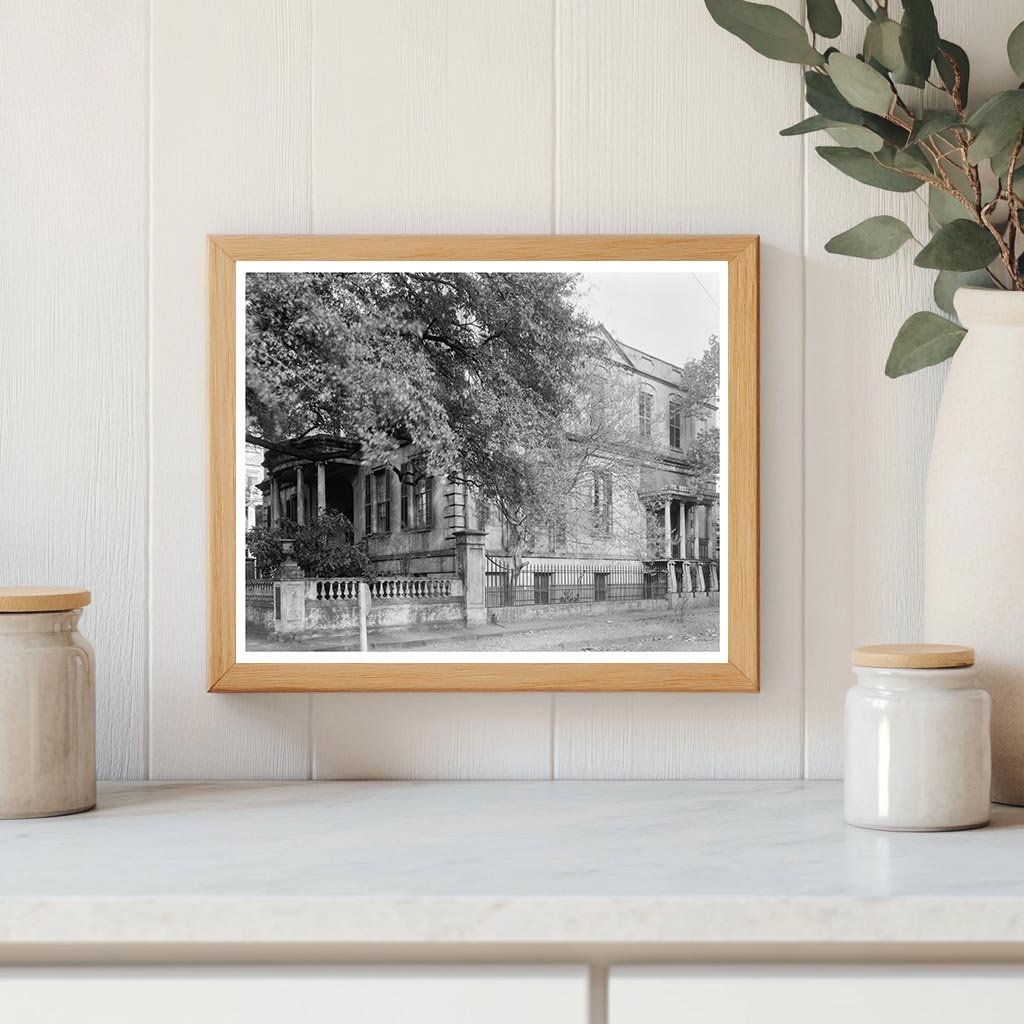 Historic Residence in Savannah, GA - 19th Century Architectu