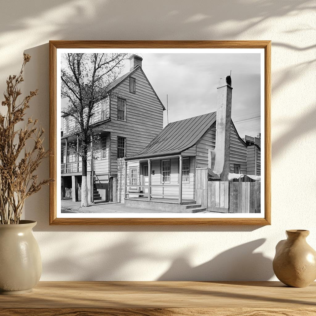 1770 Wooden House in Savannah, GA - Historical Architecture