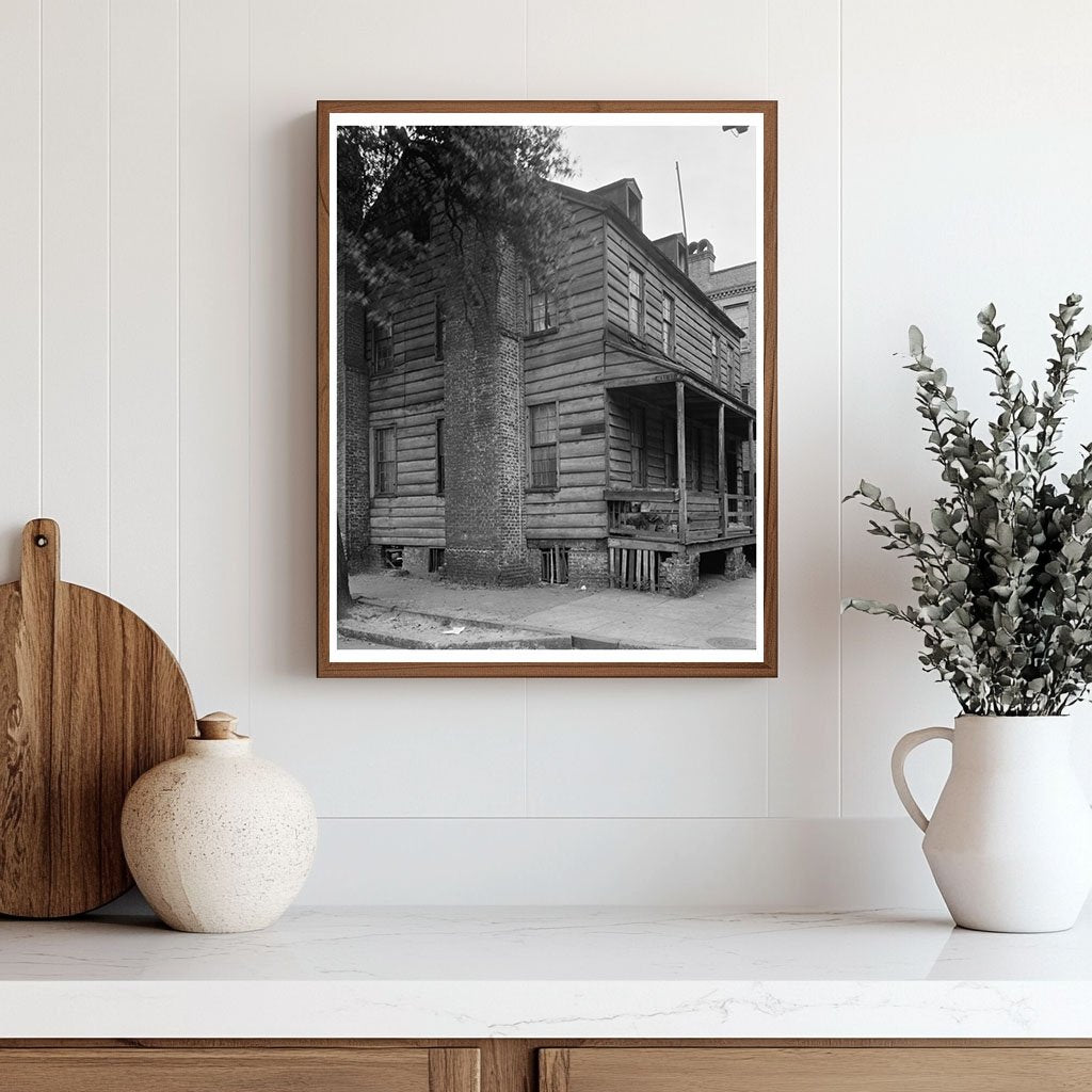 Historic House in Savannah, GA - Built 1760