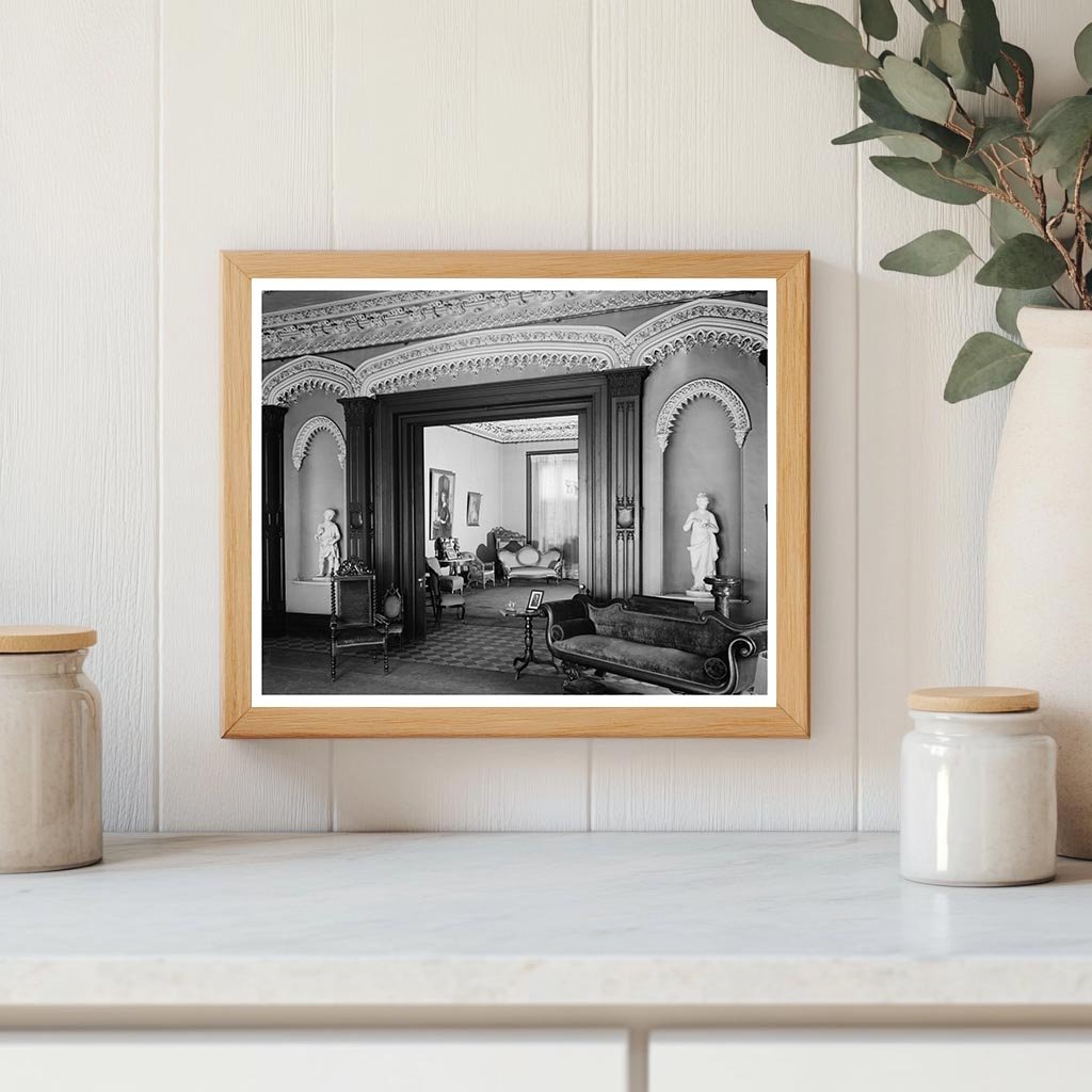 Savannah, GA Interior Scene Photo, 1850-1861