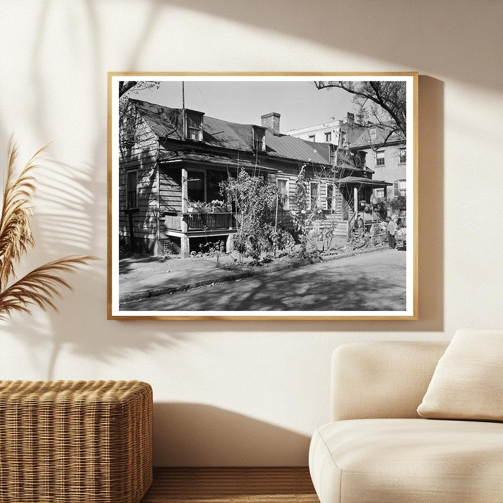 Historic Savannah Structure, Georgia, 1800 - Photo Archive
