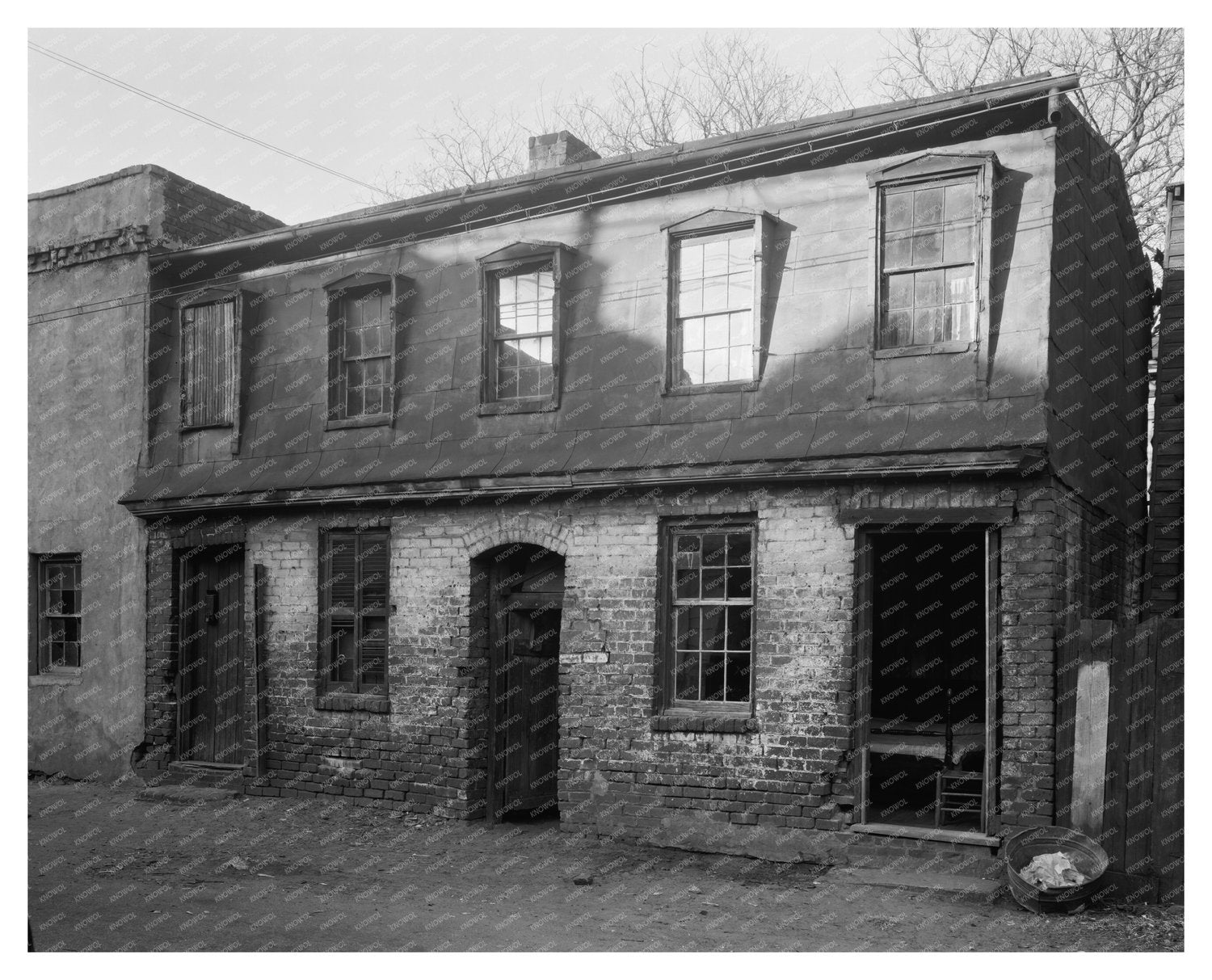 1840 Architectural Gem in Savannah, Georgia