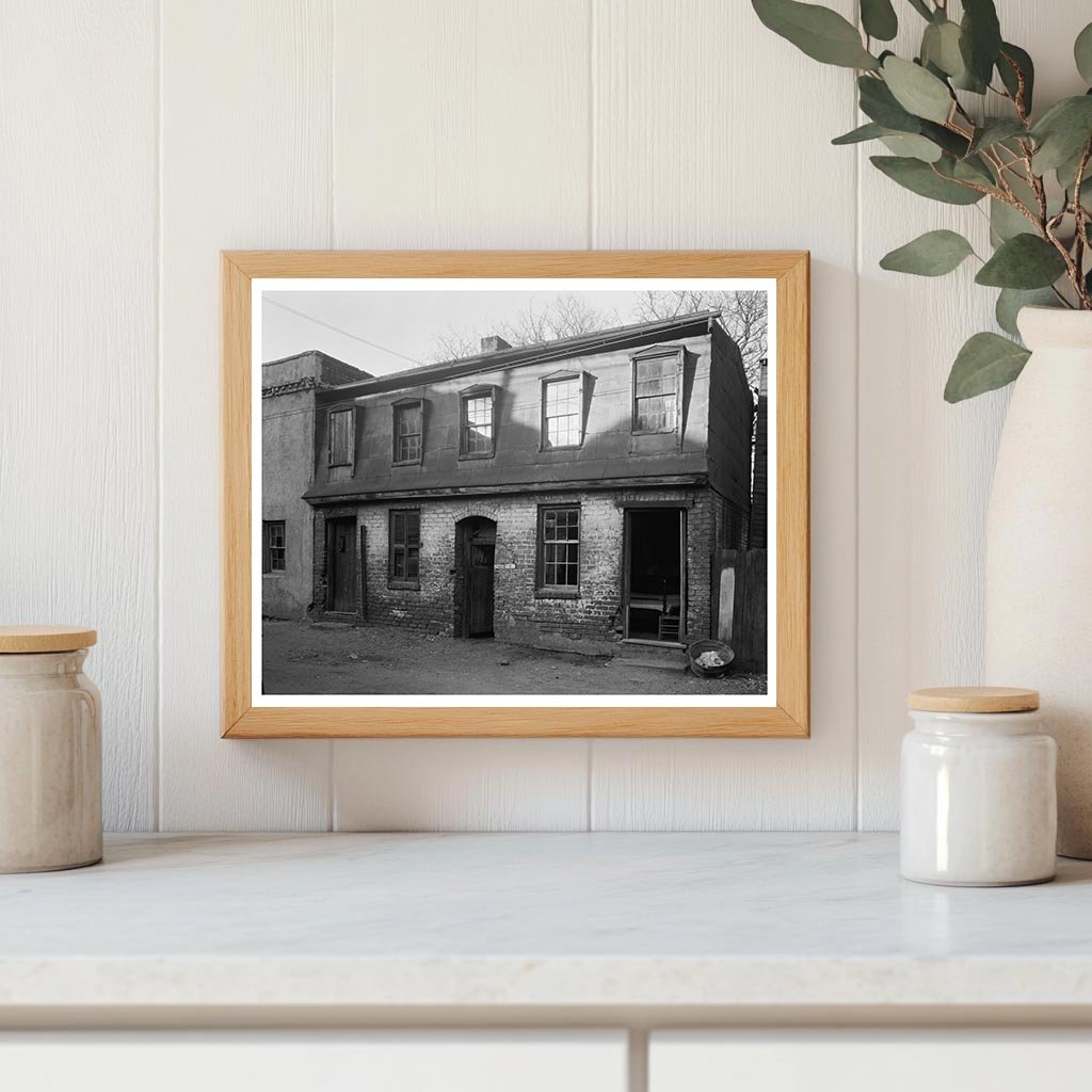 1840 Architectural Gem in Savannah, Georgia