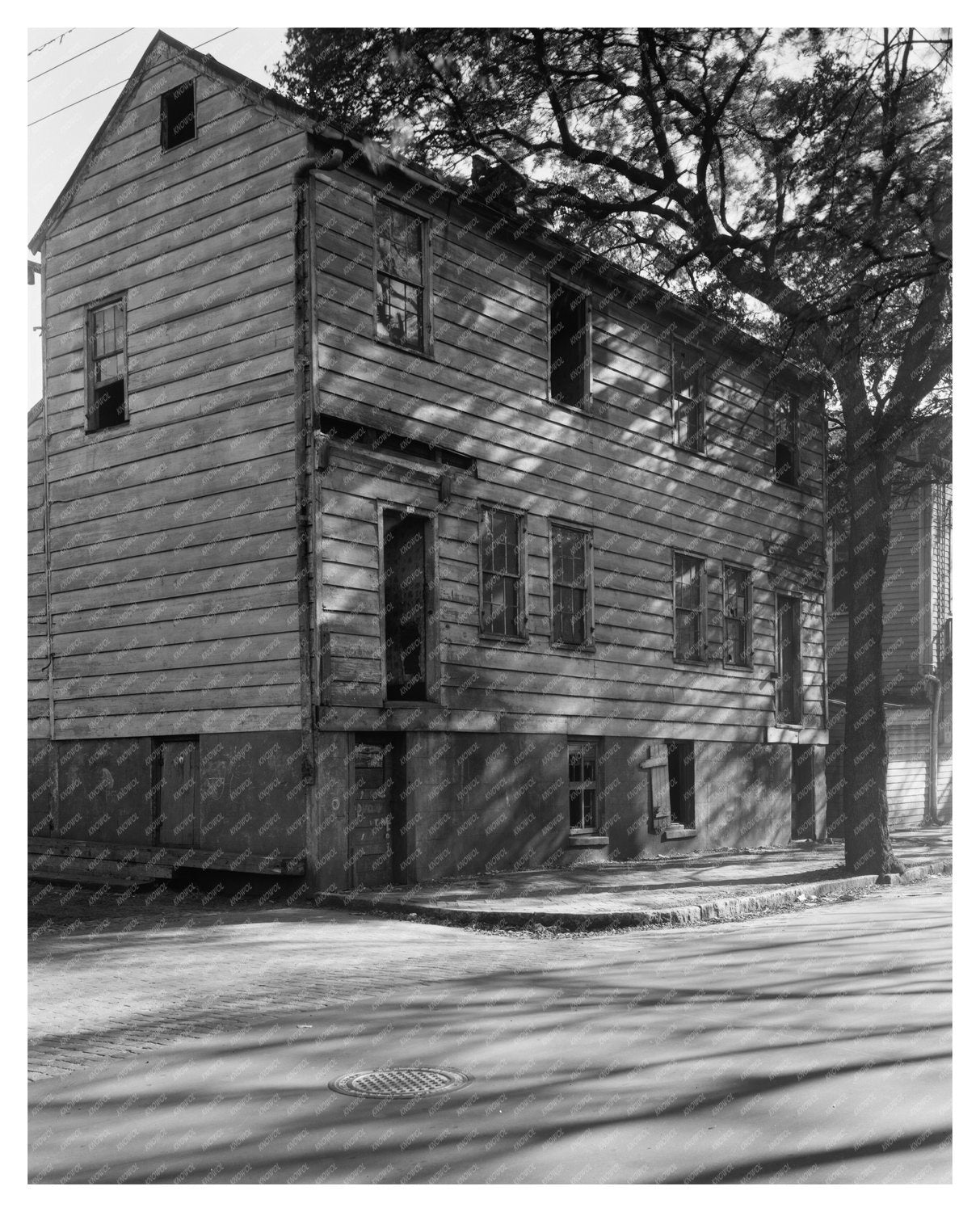 Historic Residence in Savannah, GA - Early 20th Century