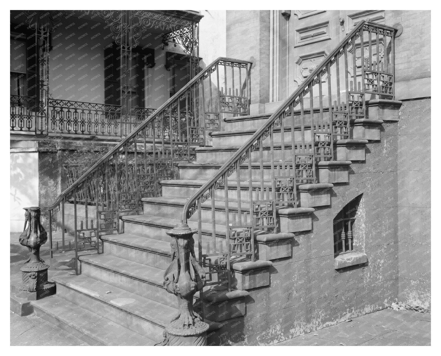 Savannah, GA Architecture 1853: Ironwork Staircase Photo