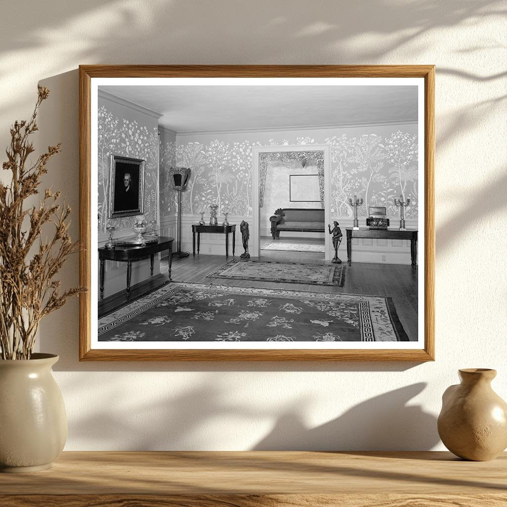 Savannah, GA Interior Photo, 1820s Architecture