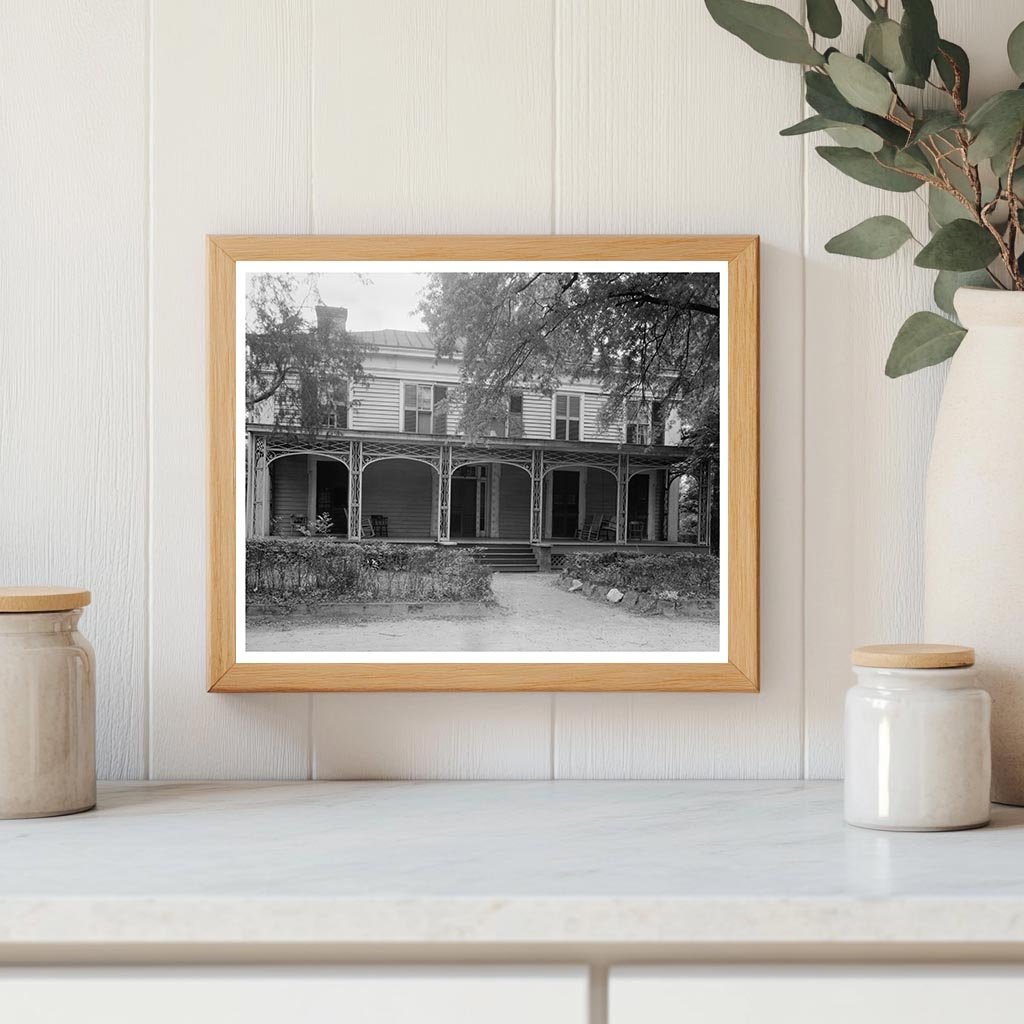Vintage House in Madison, GA - 1840 Architecture