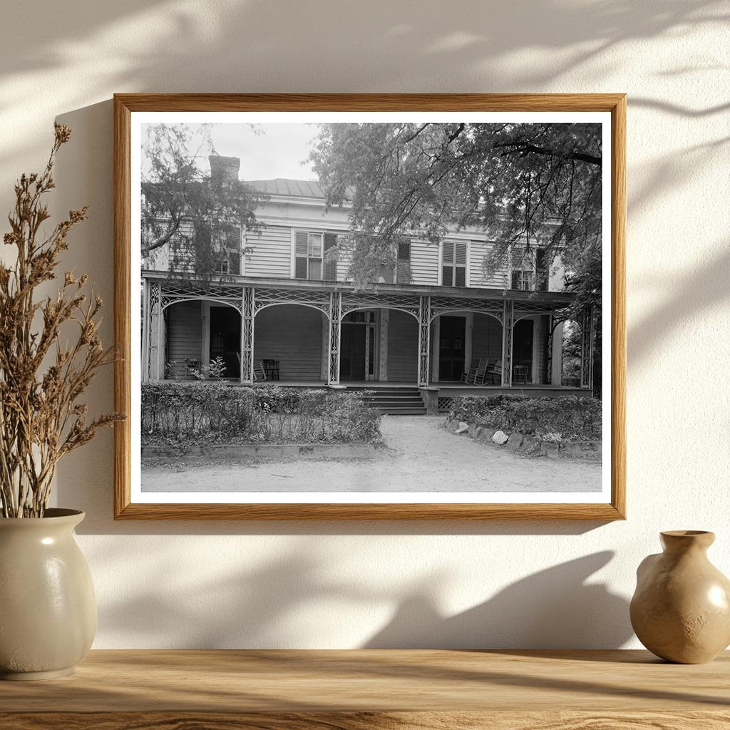 Vintage House in Madison, GA - 1840 Architecture