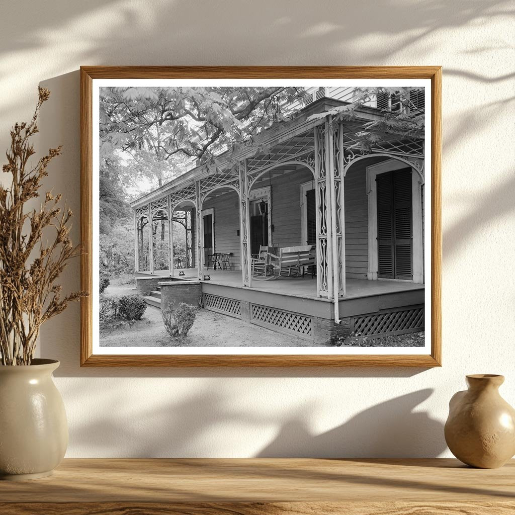 1840 Structure in Madison, Georgia - Vintage Photograph