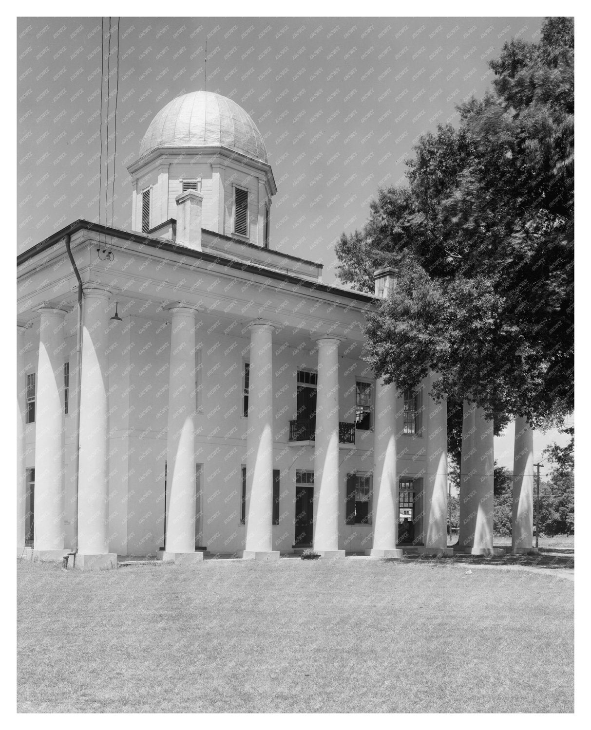Historic Courthouse in Clinton, LA - 1841 Architecture