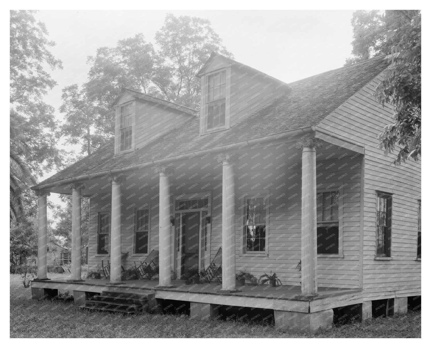 Early 1900s Architecture in Chalmette, Louisiana