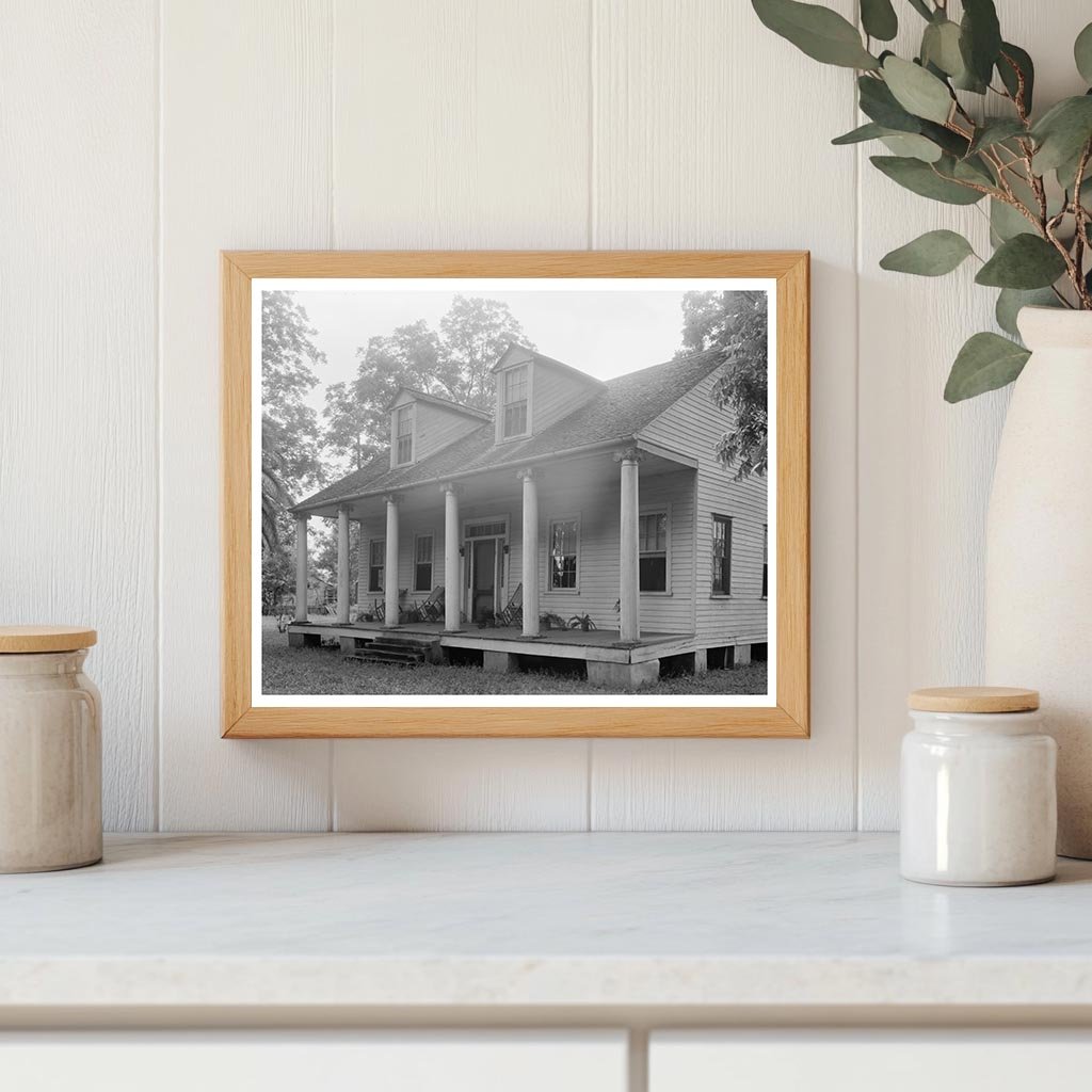 Early 1900s Architecture in Chalmette, Louisiana