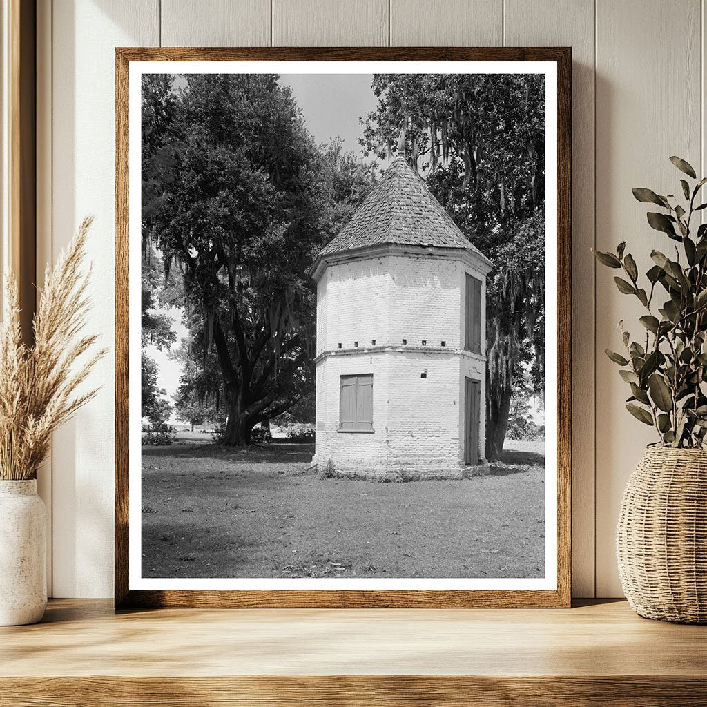 Historic Octagonal Building, Point Coupee Parish, LA 1750