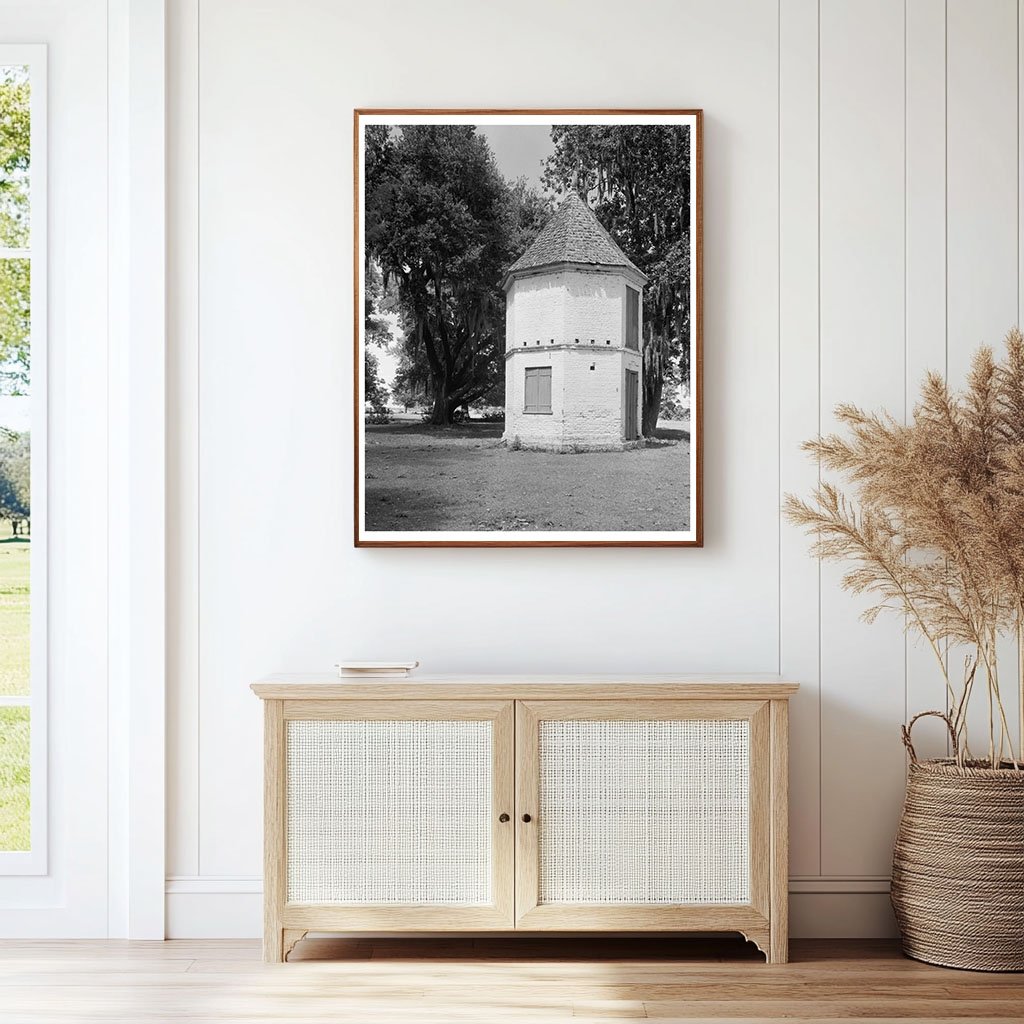 Historic Octagonal Building, Point Coupee Parish, LA 1750
