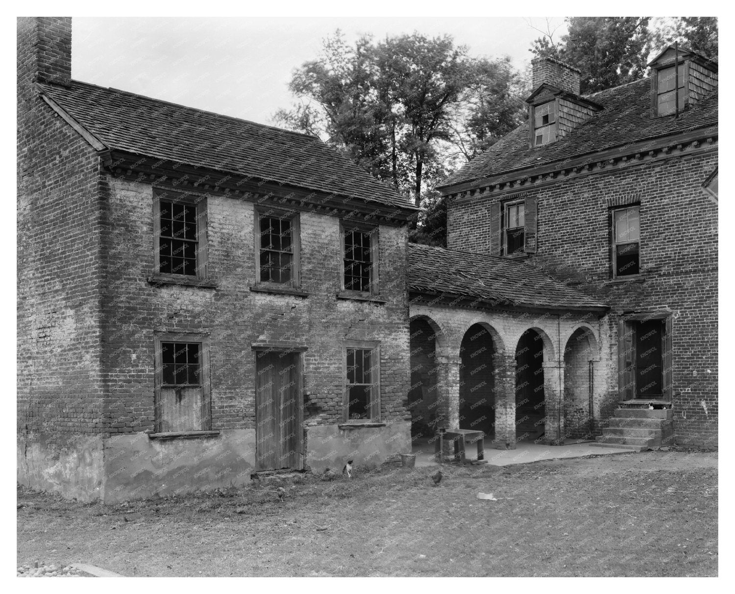 Ridgeley, MD Vintage Arcade Architecture from 1783