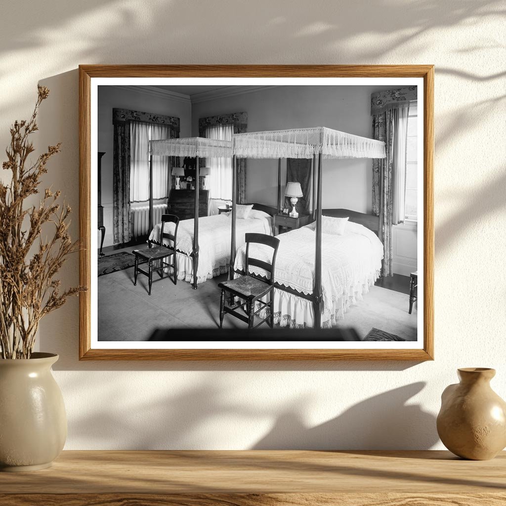 Baltimore Interior Scene, Maryland, Early 20th Century