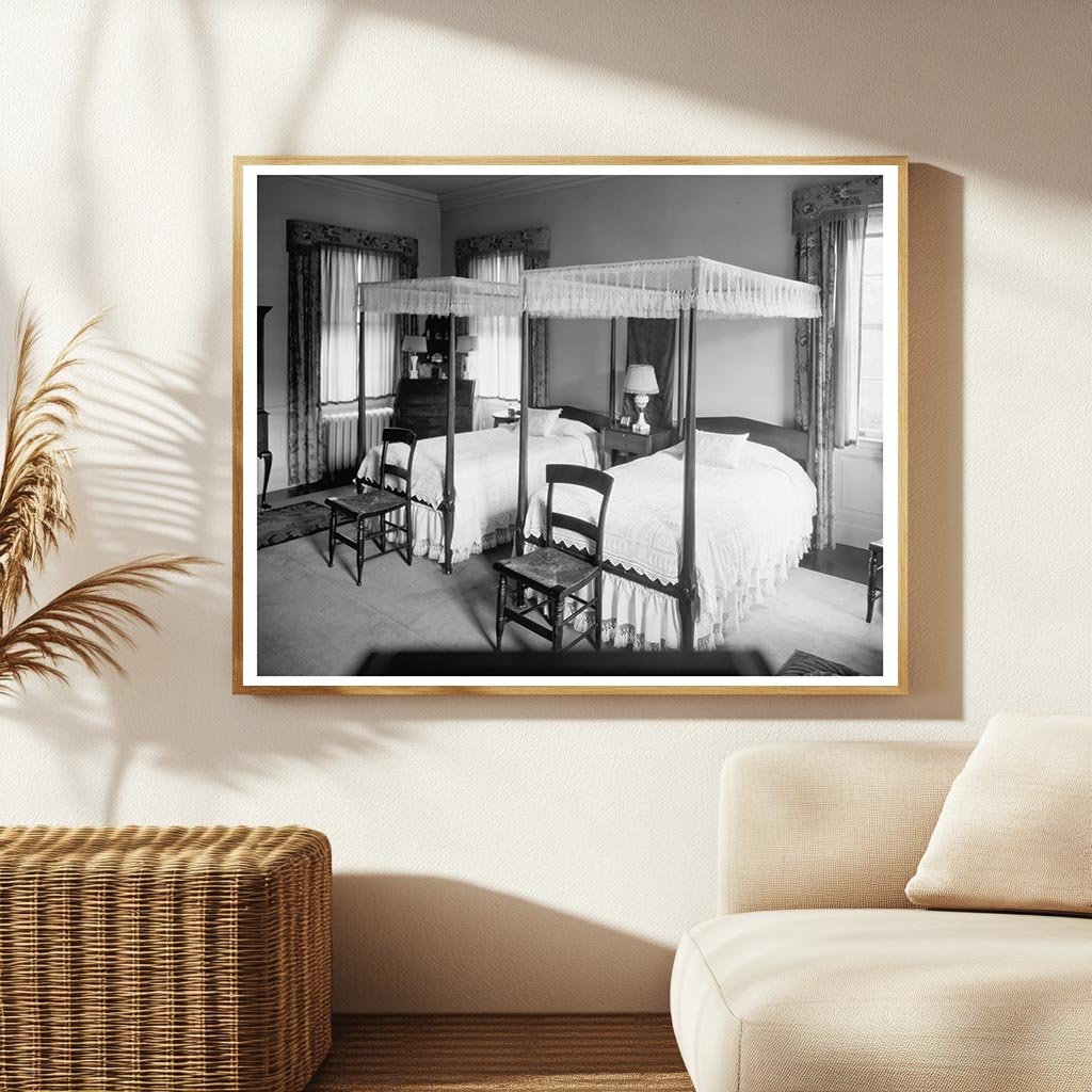 Baltimore Interior Scene, Maryland, Early 20th Century