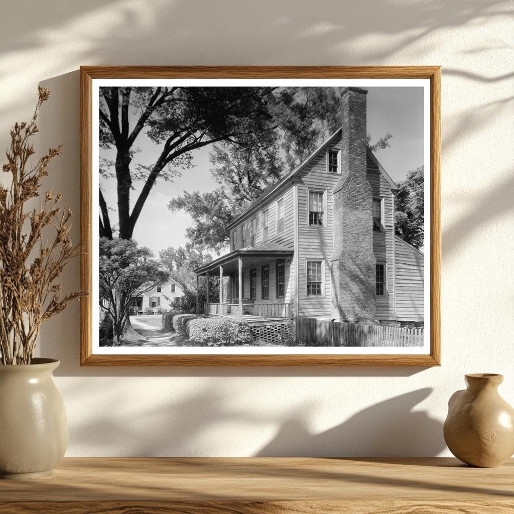 Historic Residence in Bath, NC - Early 20th Century Photo