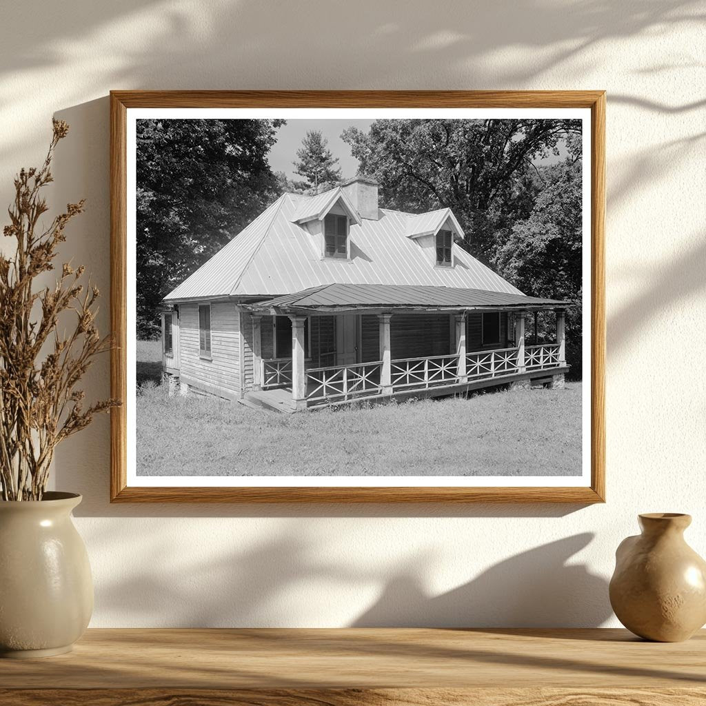 Vintage House in Fletcher, NC - Pre-1860 Architecture