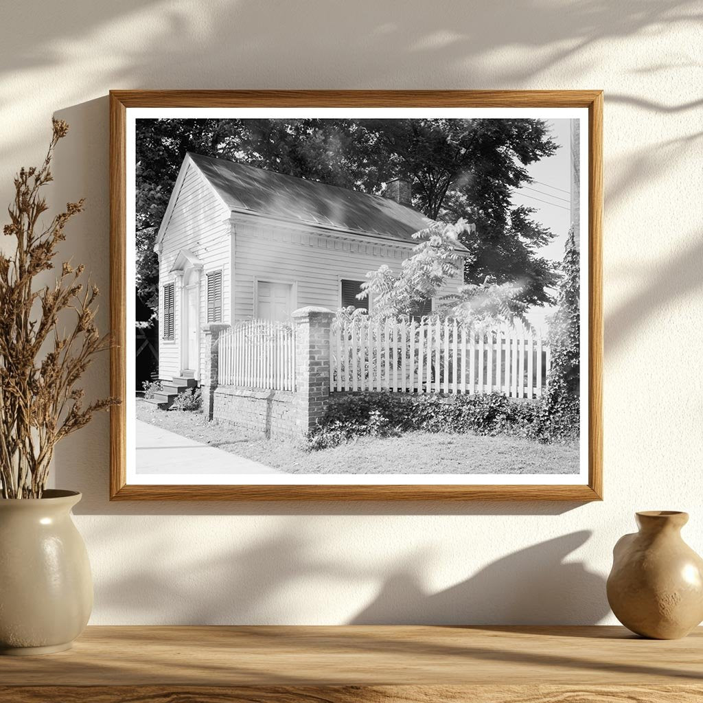 Law Office in New Bern, NC - Early 19th Century Architecture