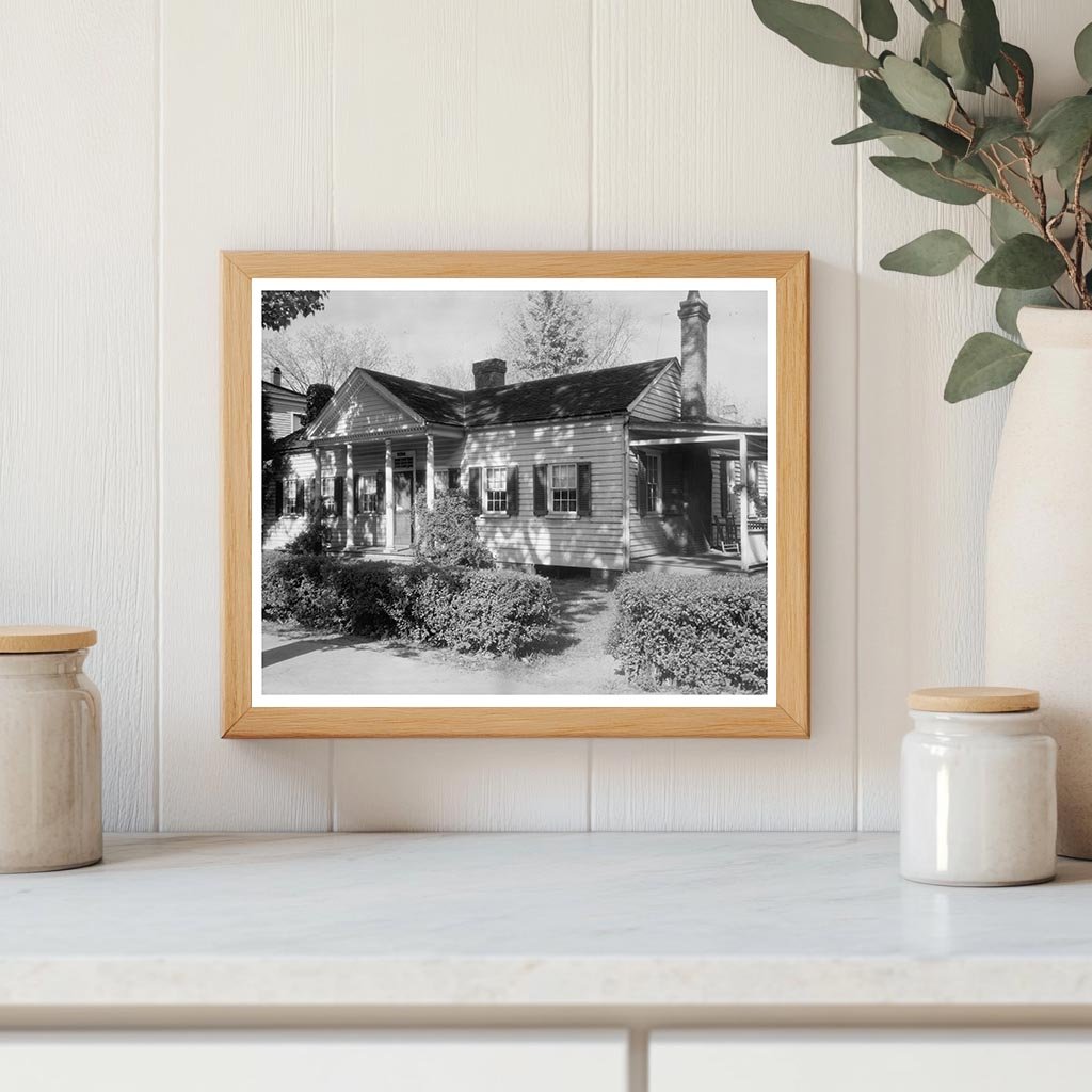 Vintage House in New Bern, NC - Early 20th Century