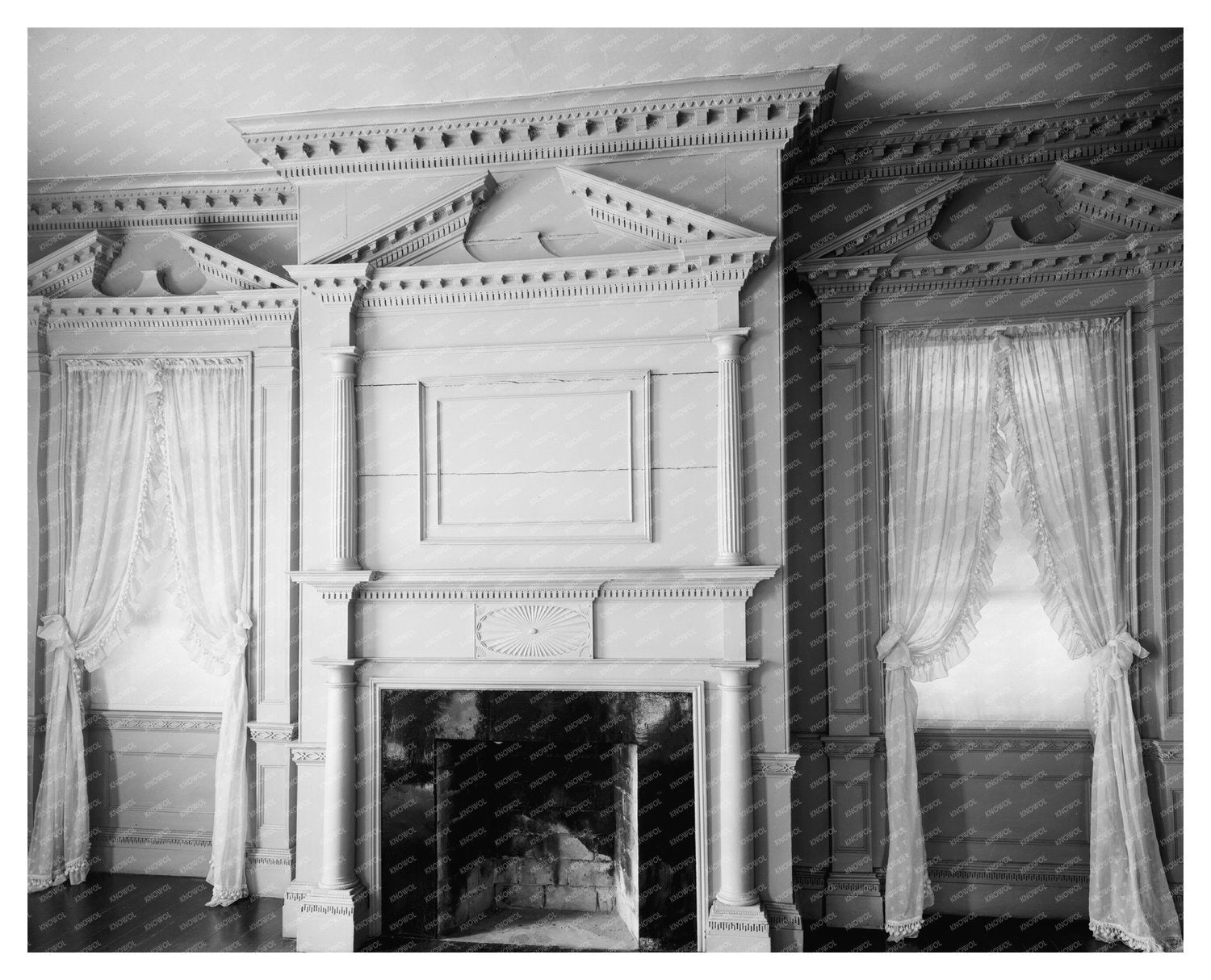 Historic 1812 Building in New Bern, NC - Architectural Photo