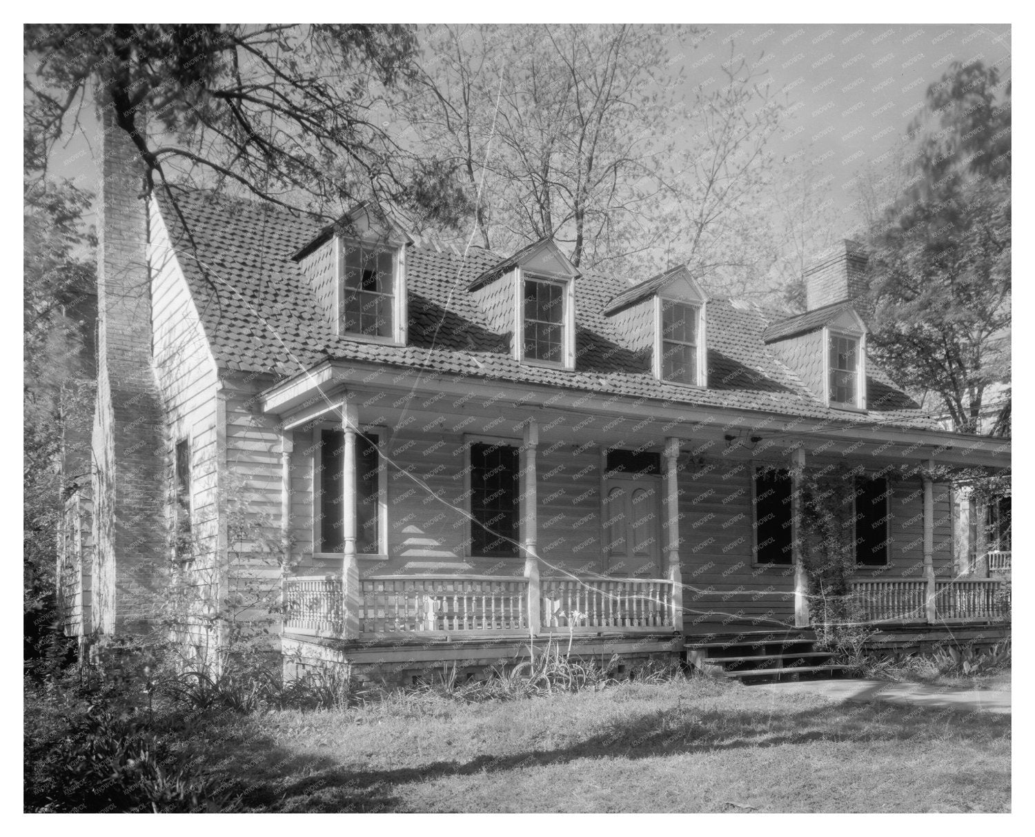 Historic Residence in New Bern, NC - Early 1900s Photo