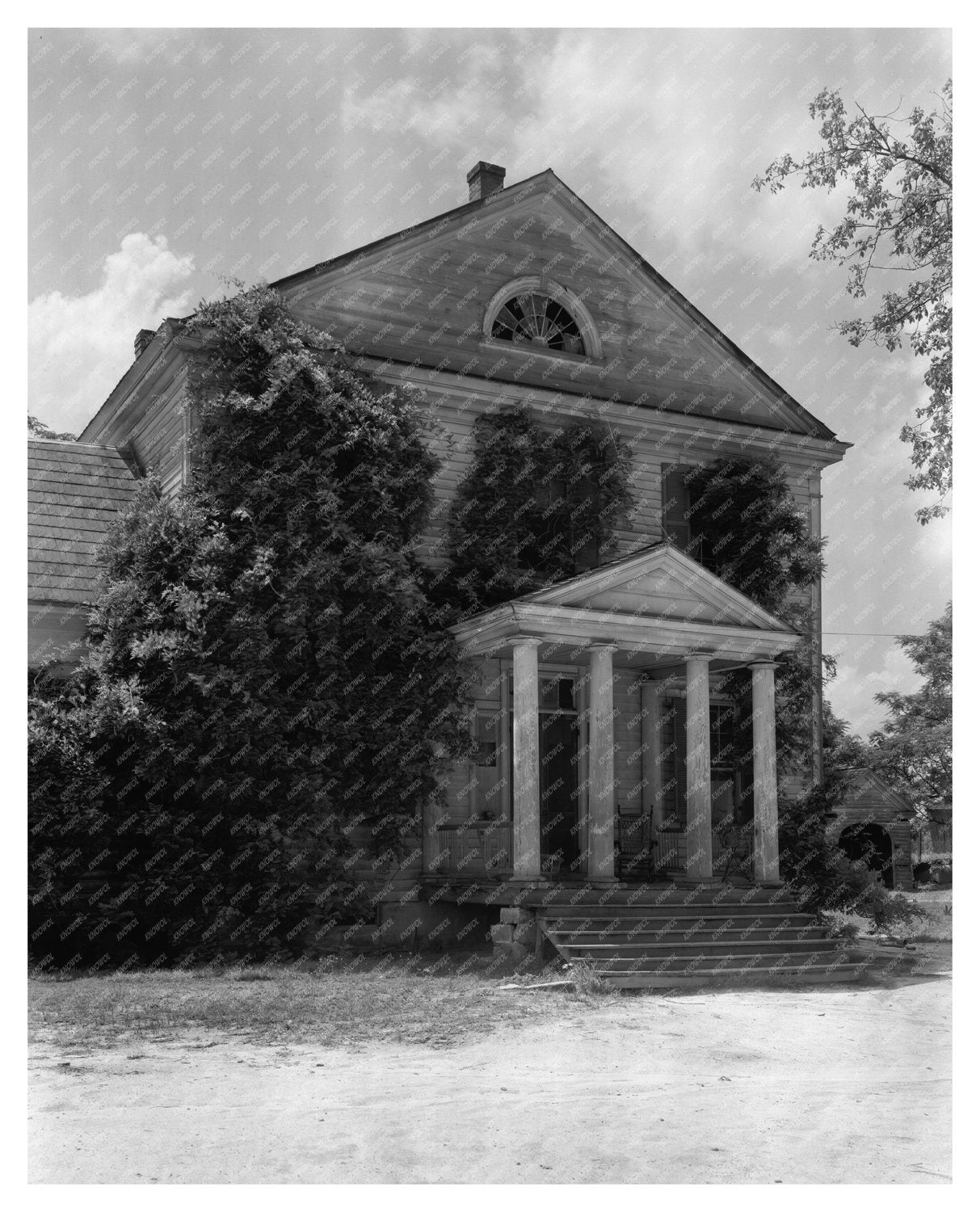 Louisburg NC Historic Building Photo 1780-1810