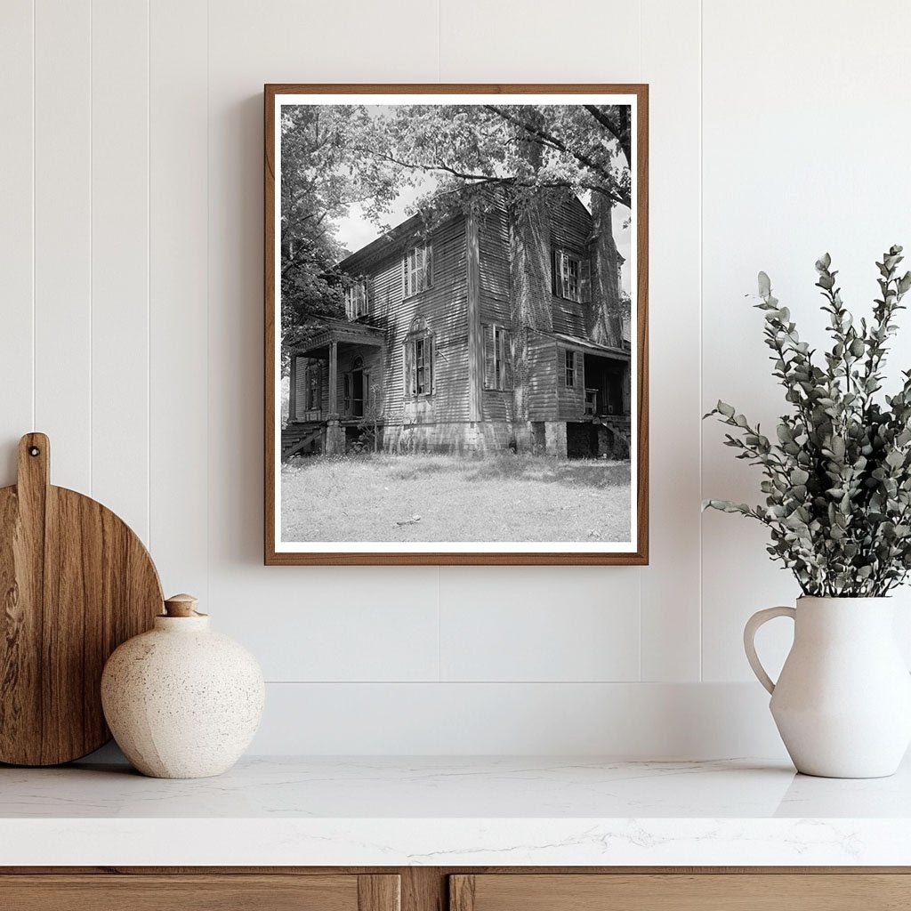 Historic 1825 Wooden Structure in Airlie, NC – 1941 Photo