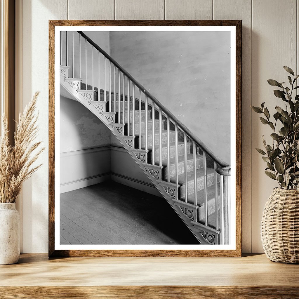 Historic Building in Elmwood, NC (1820) Photo