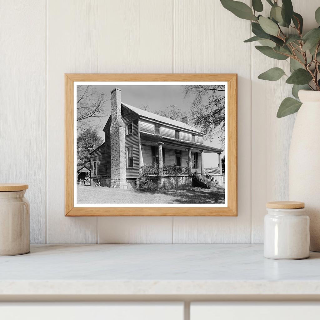 Historic House in Elmwood, NC - Early 20th Century