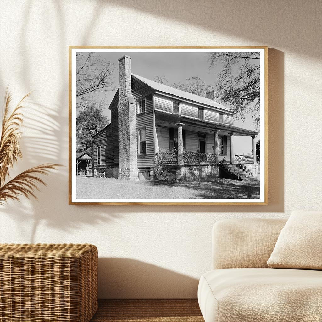 Historic House in Elmwood, NC - Early 20th Century