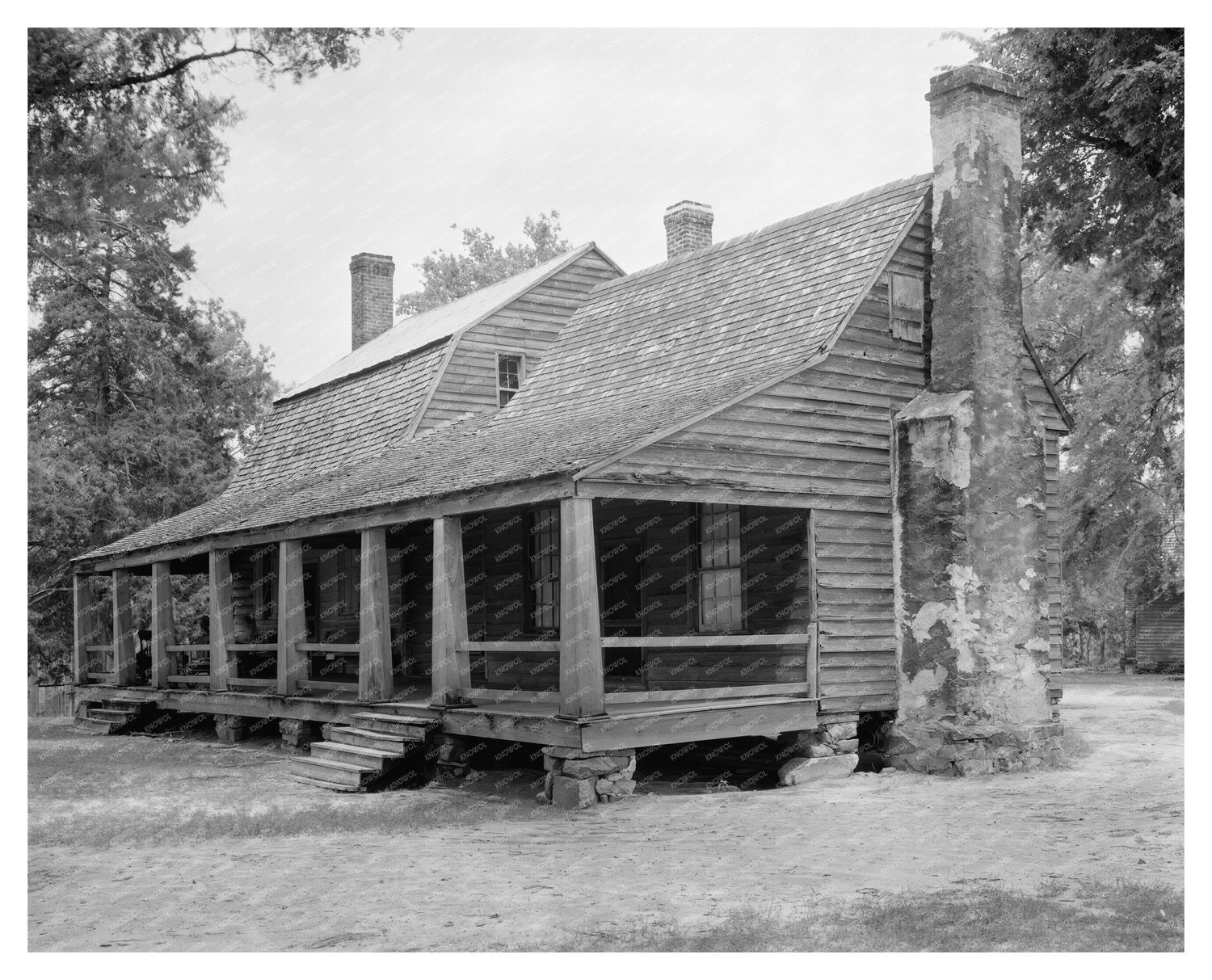 1760 Historic Building in Aventon, NC - Architectural Herita