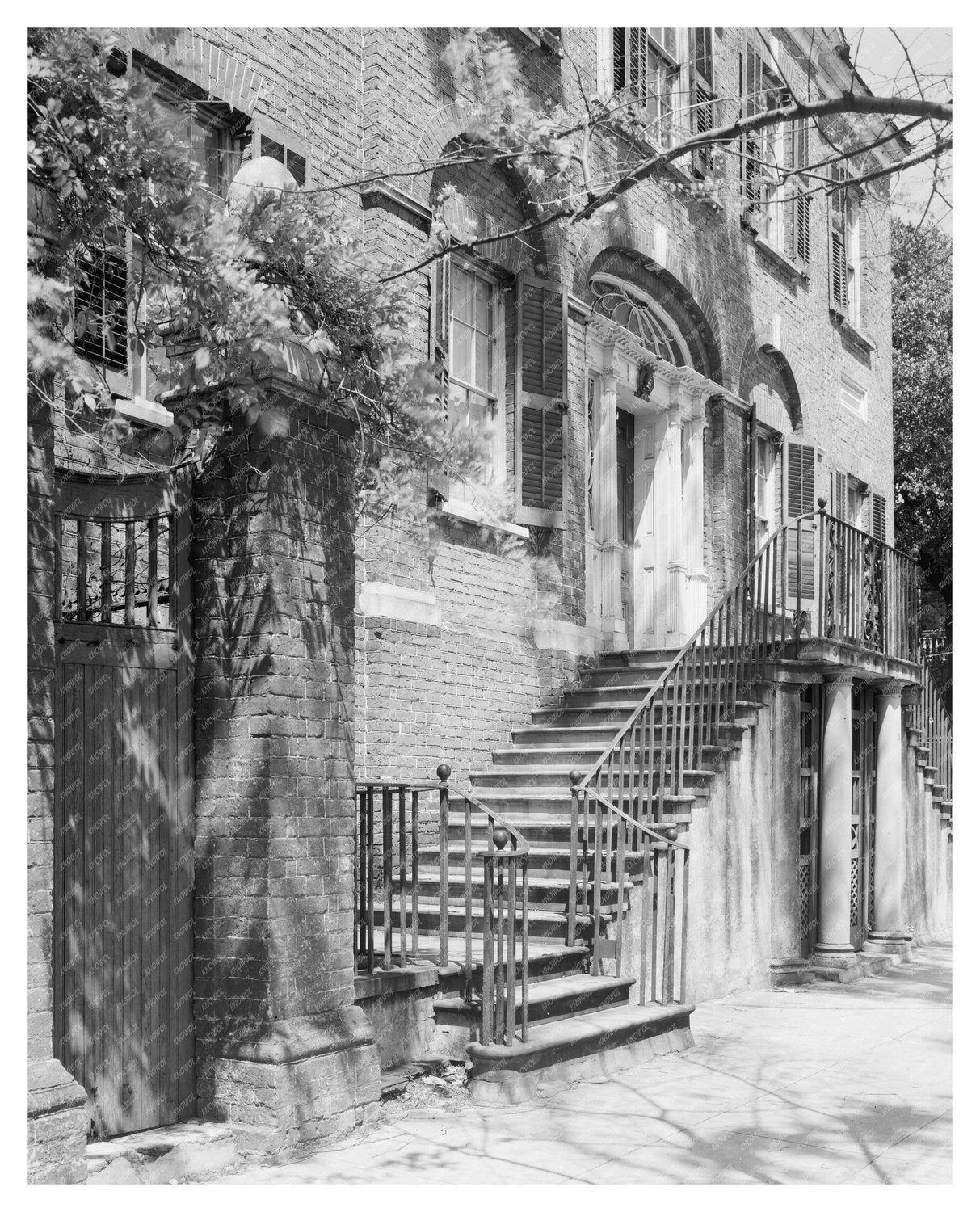 1800 Staircase Architecture in Charleston, SC