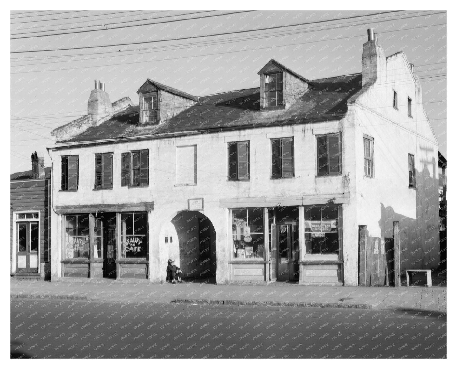 Charleston SC Tavern, Early 20th Century Vintage Photo