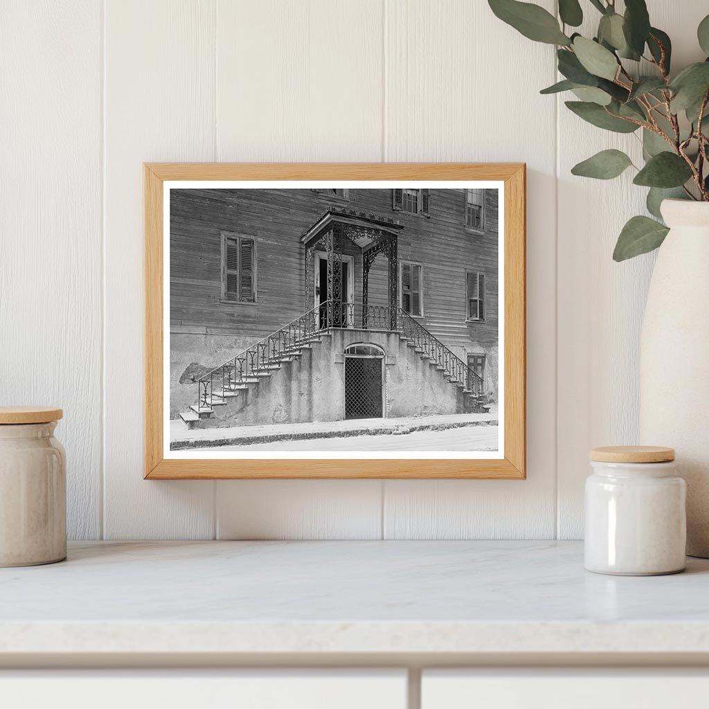 1800 Charleston Architecture: Vintage Photo Insights