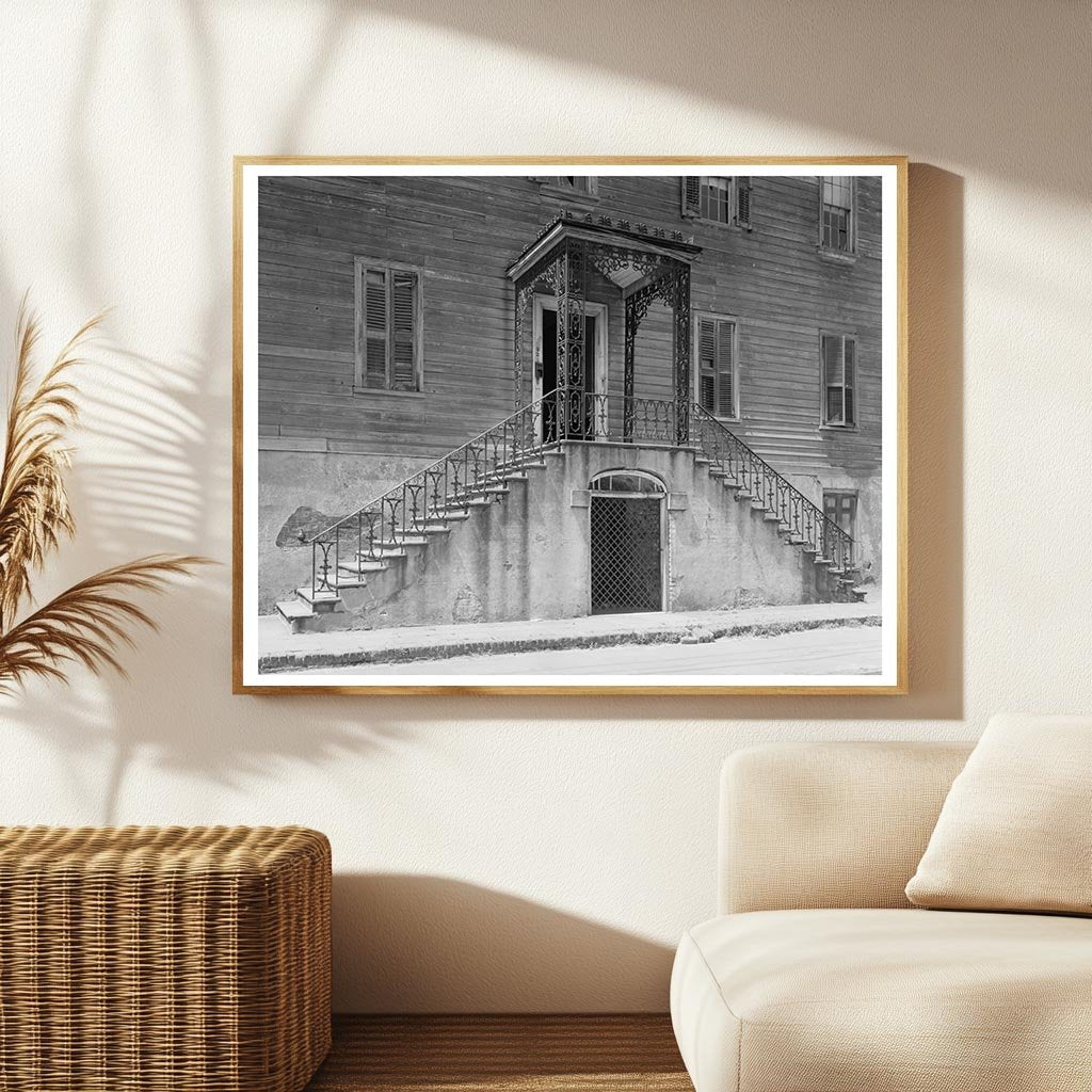 1800 Charleston Architecture: Vintage Photo Insights
