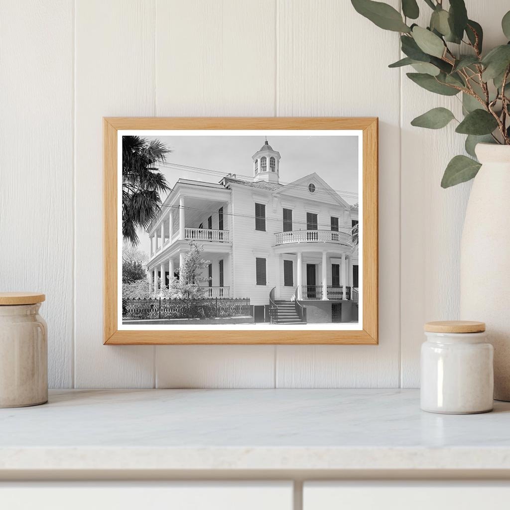 Historic Charleston Building, South Carolina 1800 Photo