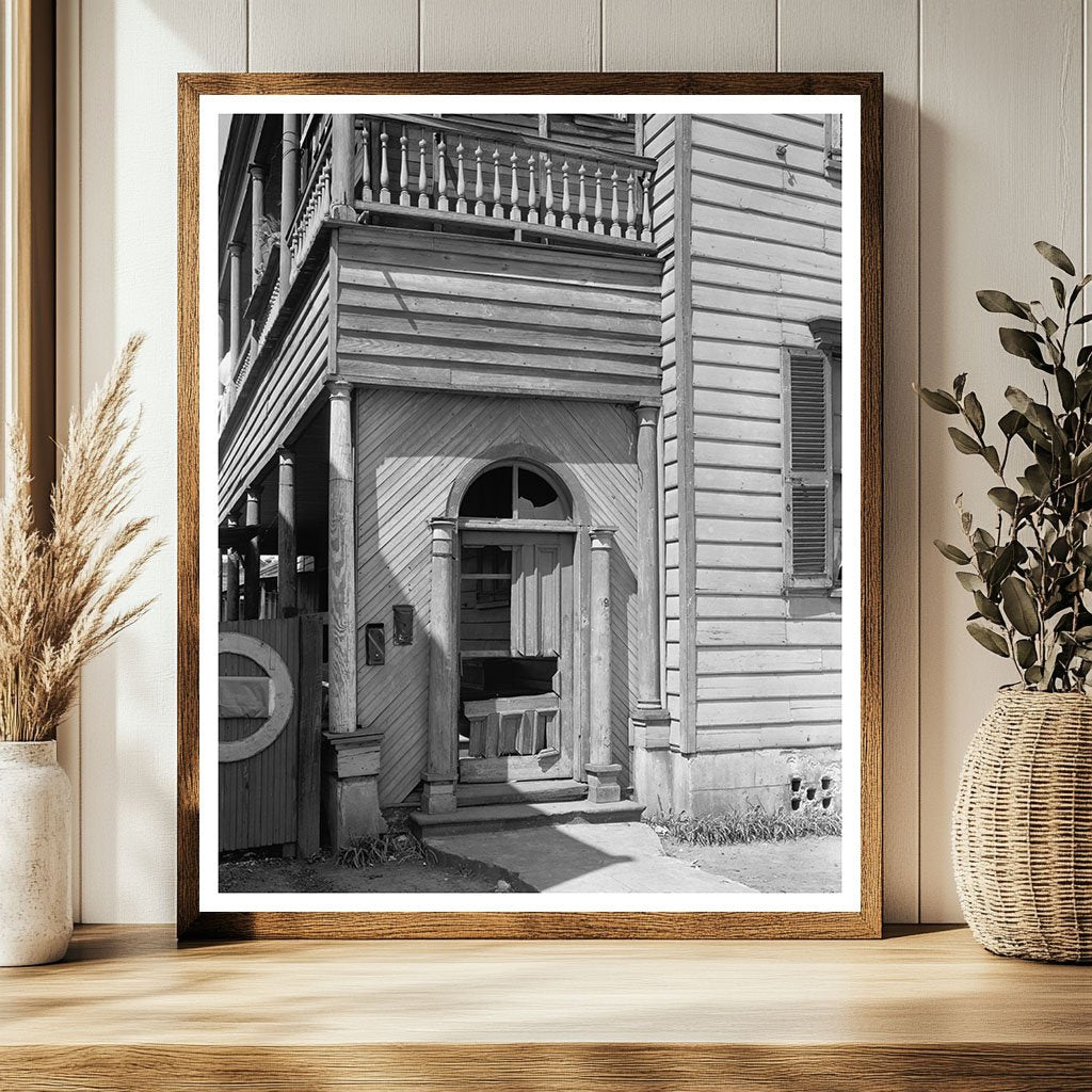 Abandoned Building in Charleston, SC - Early 20th Century