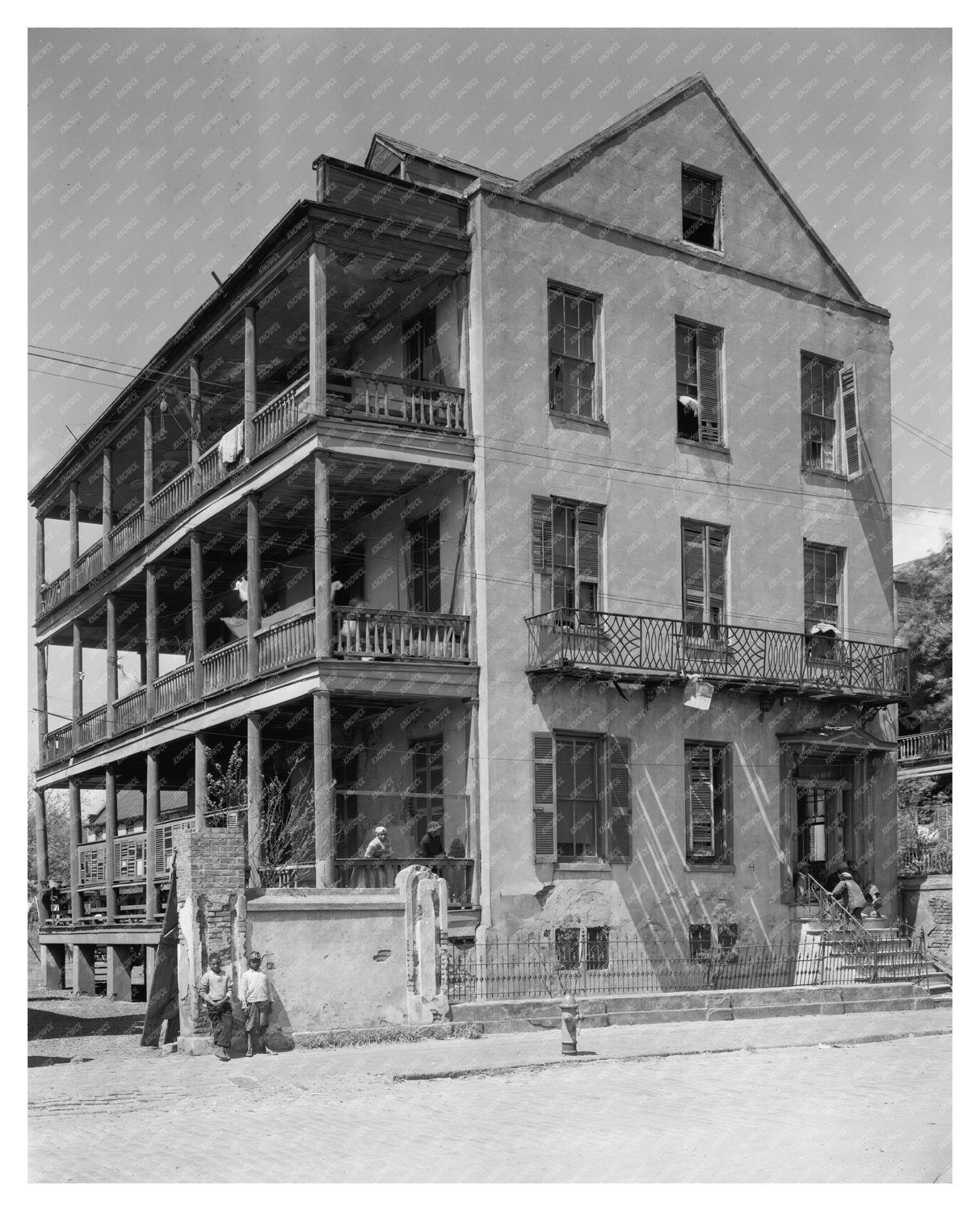 Charleston SC Urban Life Photo 1900s