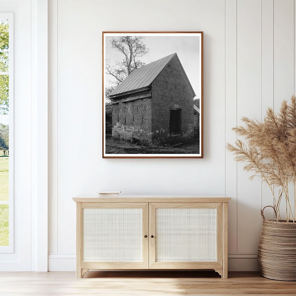 Browns Cove, VA Outbuildings, Early 20th Century