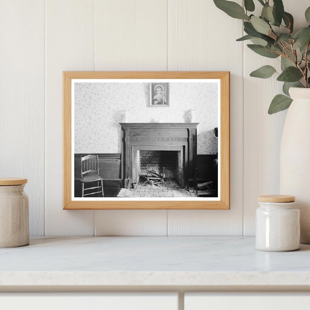 Browns Cove, VA Interior Photo from 1933-1940 Survey