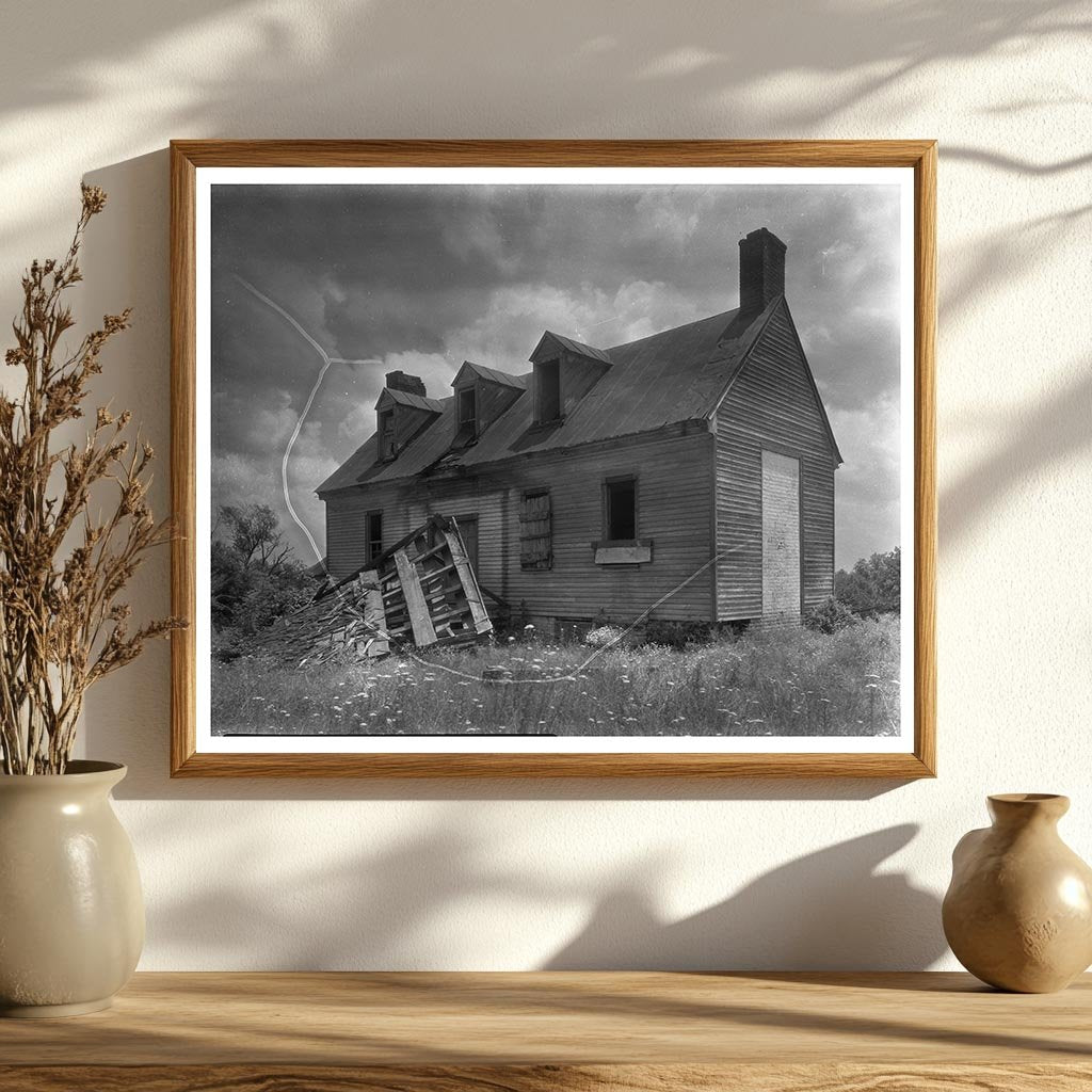Vintage Wooden Building in Albemarle County, VA, 20th Centur