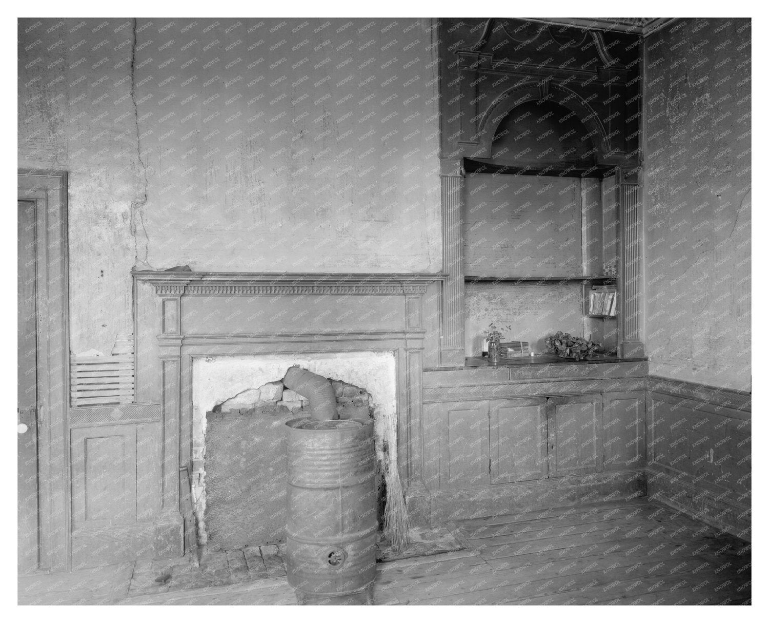 Historic Interior in Bowling Green, Virginia, Early 1900s