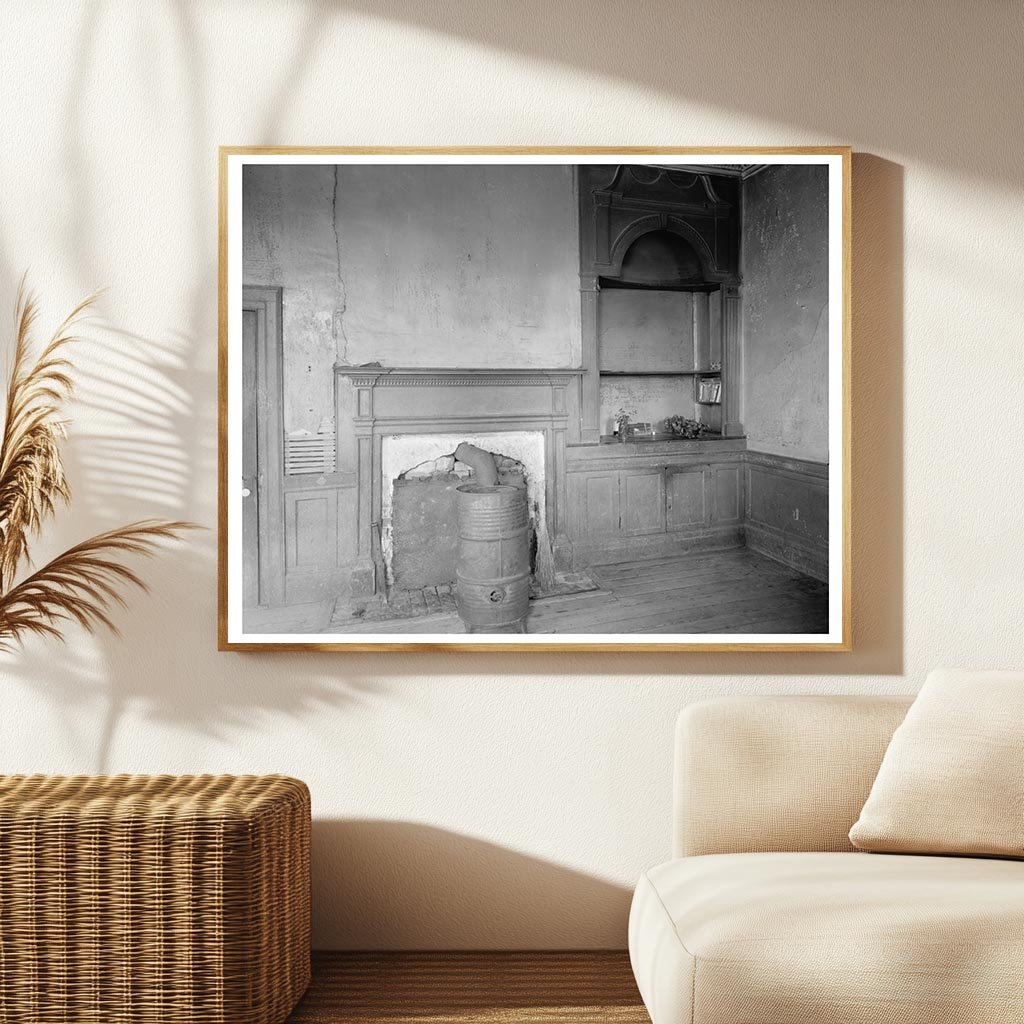 Historic Interior in Bowling Green, Virginia, Early 1900s