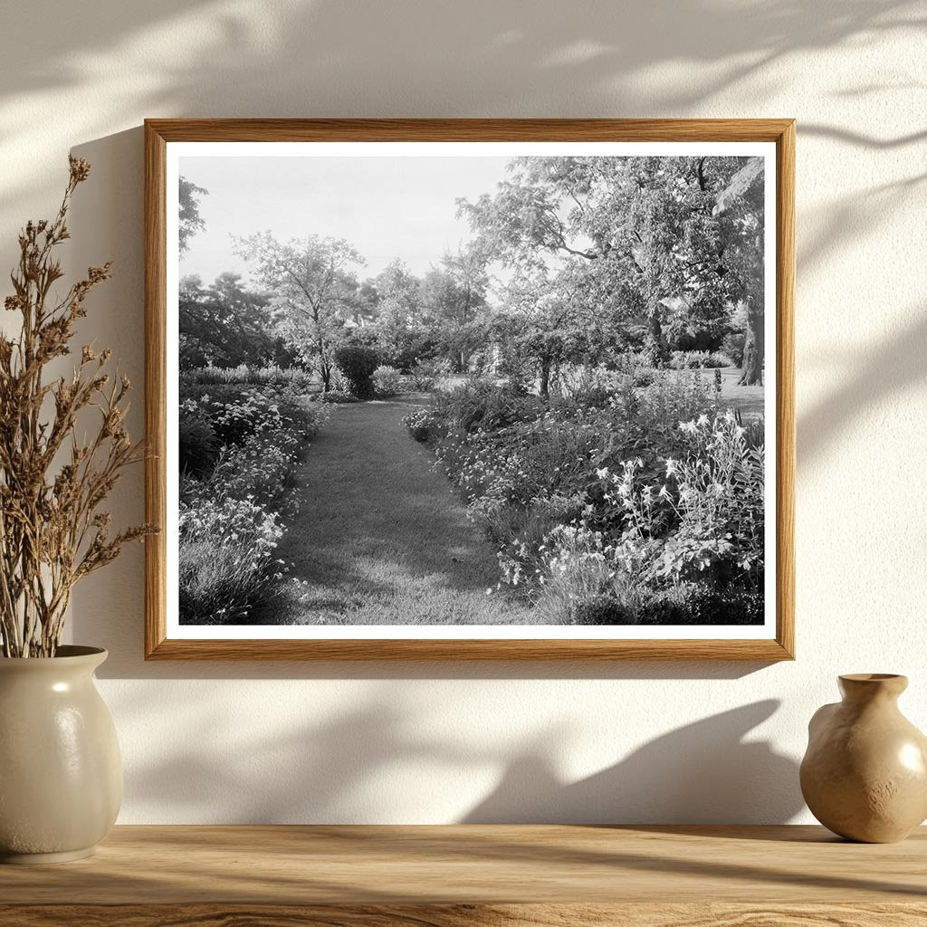 Mt. Vernon Gardens, Fairfax County, Virginia, 20th Century